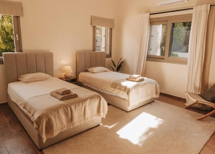 Stylish With Sea View Péjia