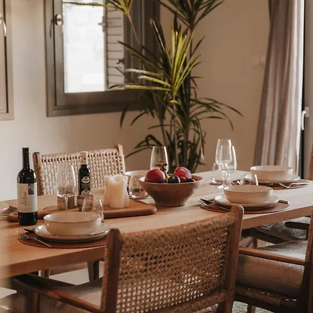 Stylish With Sea View Peyia