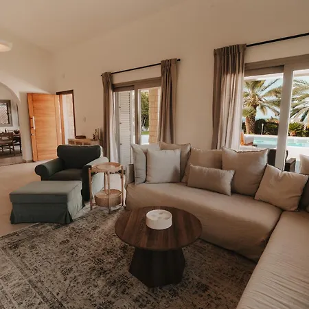 Stylish With Sea View