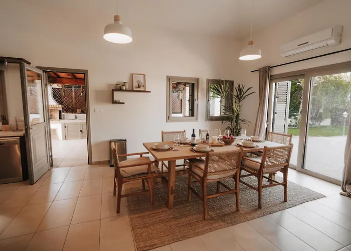 Stylish With Sea View *